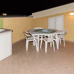 Tra Le Terme E Il Mare Daire *